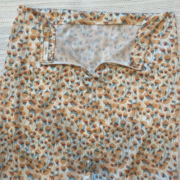 VINCE Flower Pattern Pencil Skirt in Tan and Blue - Picture 3 of 5
